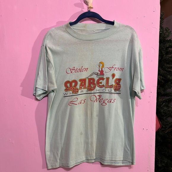 Vintage 80’s Graphic Tee with Las Vegas Print - Picture 1 of 5